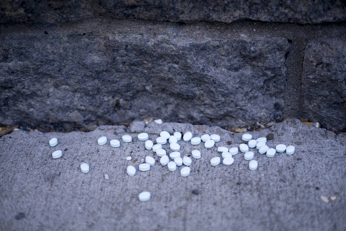  - untitled (one morphine tablet [...] and forty-eight peppermint candy [...] scattered on the ground here and there)